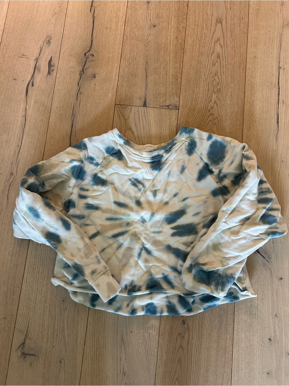 Mother Blue Tie-Dye Crewneck cropped Sweatshirt